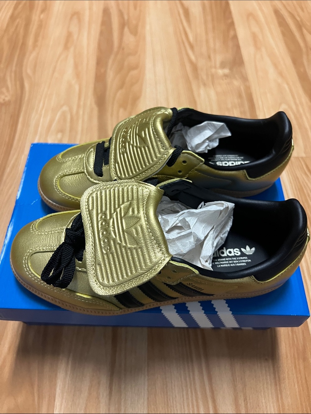 Adidas Women's Gold and Black GUM 3 SAMBA Long Tongue Sneakers brand new size 6